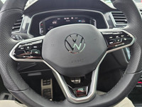 2024 Volkswagen Tiguan Highline R-Line 4Motion with only 27,000kms. Loaded with Leather, Panoramic S... (image 9)