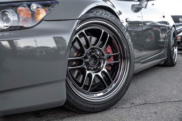 2005 Honda S2000 CONVERTIBLE 6 SPEED PUSH START CARBON FIBER HO in Cars & Trucks in City of Toronto - Image 4