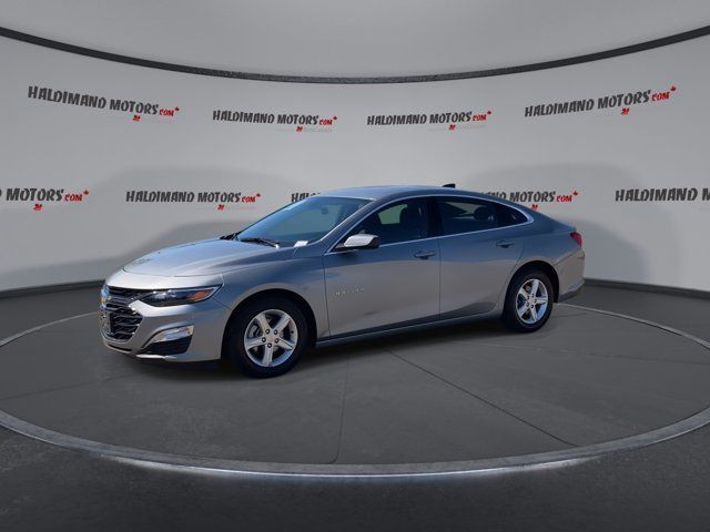 2024 Chevrolet Malibu LS in Cars & Trucks in Hamilton - Image 4