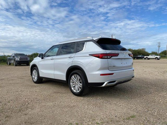 2022 Mitsubishi Outlander SE AWD Sunroof Nav Capable in Cars & Trucks in St. Albert - Image 4