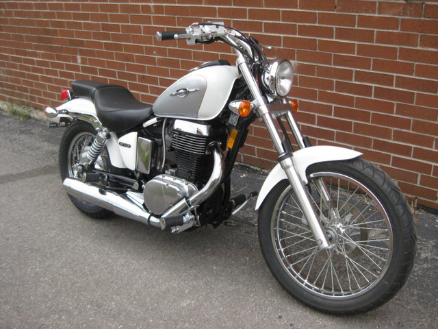 2009 Boulevard S40 Suzuki - SOLD AND CONGRATULATIONS TO DENA !!  in Street, Cruisers & Choppers in City of Toronto - Image 3