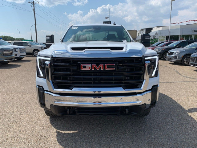 2025 GMC Sierra 3500HD in Cars & Trucks in Medicine Hat - Image 2