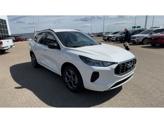  2024 Ford Escape ST-Line 301A AWD HYBRID in Cars & Trucks in Medicine Hat - Image 3