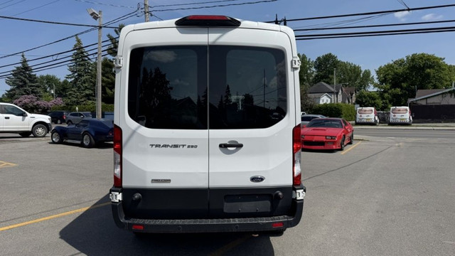 2019 Ford Transit fourgon utilitaire TOIT MOYEN 148 in Cars & Trucks in Laval / North Shore - Image 4