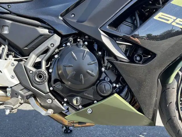 2024 KAWASAKI NINJA 650 ABS METALLIC COVERT-CUSTOM! in Street, Cruisers & Choppers in Edmonton - Image 9