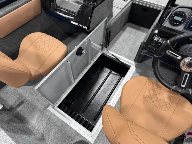 2025 Legend 17 XT  in Powerboats & Motorboats in Barrie - Image 13