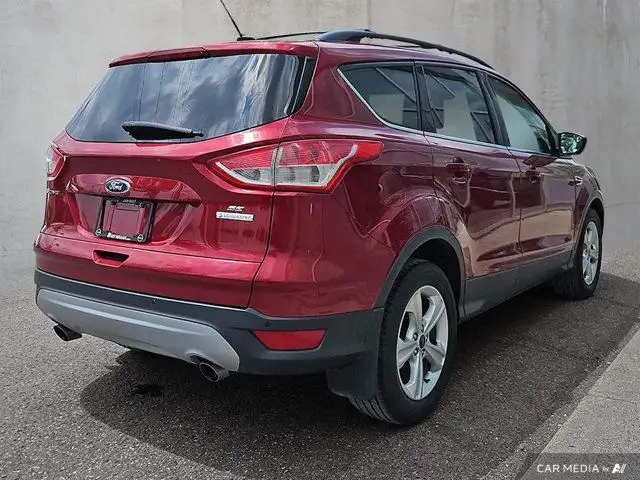 2016 Ford Escape SE in Cars & Trucks in Ottawa - Image 8