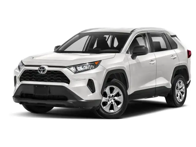 2019 Toyota RAV4 LE in Cars & Trucks in Lethbridge - Image 2