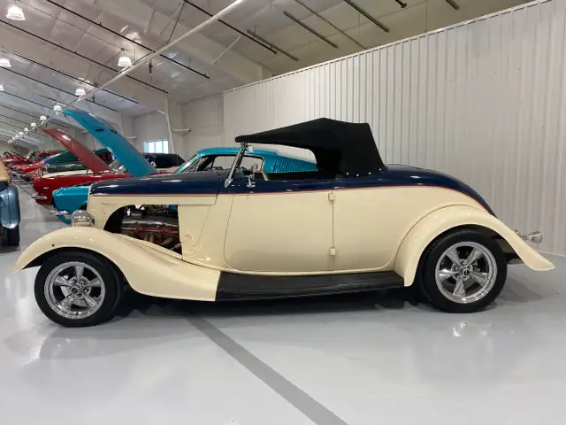 1934 Ford Roadster  in Classic Cars in London - Image 5