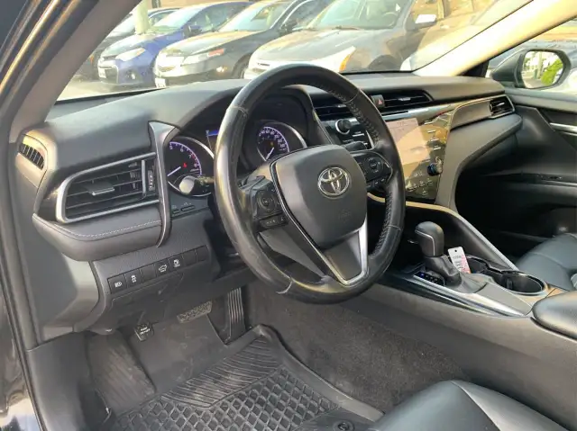 2019 Toyota Camry SE SE 2.5L in Cars & Trucks in City of Toronto - Image 11