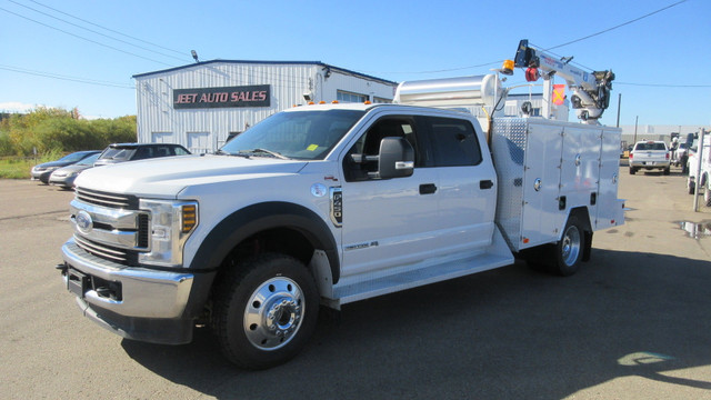 2019 Ford F-450 XLT CREW CAB SERVICE TRUCK in Cars & Trucks in Edmonton - Image 2