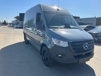 It's Craig Royer, your go-to Commercial Vans Manager at Mercedes-Benz Edmonton West. We want to shar... (image 6)