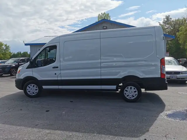 2021 Ford Transit 250 in Cars & Trucks in Belleville - Image 9