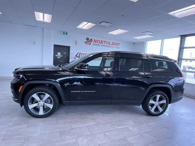 2021 Jeep Grand Cherokee L Limited | 4X4 | 6 Passenger | Leather in Cars & Trucks in Prince George - Image 12
