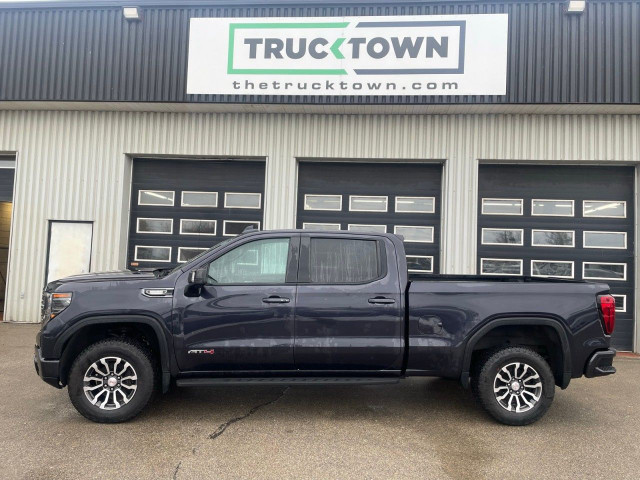 2022 GMC Sierra 1500 in Cars & Trucks in Ottawa