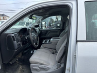 See Dealer Website for Details. 2018 Chevrolet Silverado 1500 camion de travail/LS (image 8)