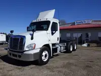 2019 FREIGHTLINER Cascadia Heavy Truck Day Cab Tractor #2582
