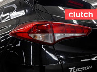 1 OWNER / Rear Heated Seats, Dual Zone Front Climate Control, Auxiliary Audio Input and more! Clutch... (image 9)