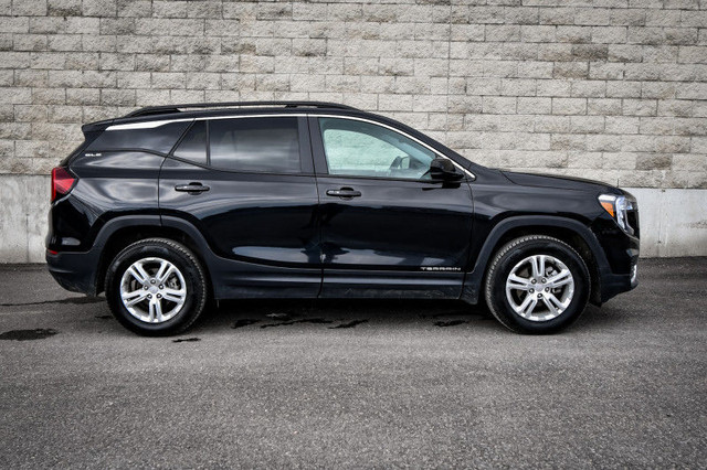 2024 GMC Terrain SLE • HEATED SEATS • APPLE CARPLAY • REMOTE STA in Cars & Trucks in Ottawa - Image 2
