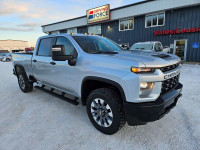 2023 Chevrolet Silverado 2500HD LT, 6.6L V8 4WD, 6.75 Standard Box, Remote Start, Backup Camera, Key... (image 2)