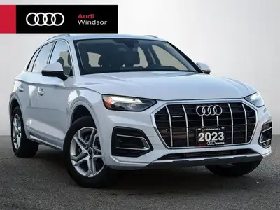 This Audi Q5 delivers a Intercooled Turbo Gas/Electric I-4 2.0 L/121 engine powering this Automatic...