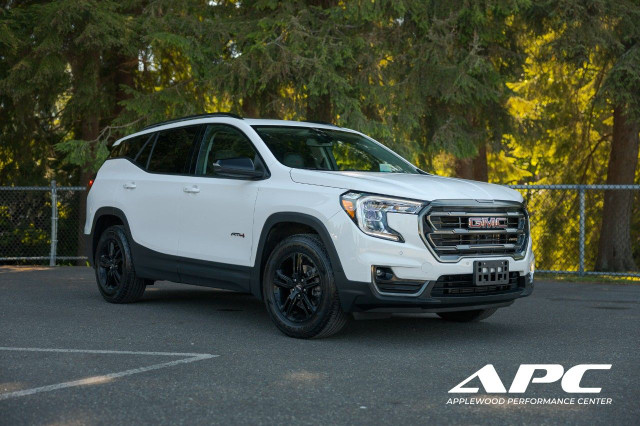 2022 GMC Terrain in Cars & Trucks in Delta/Surrey/Langley