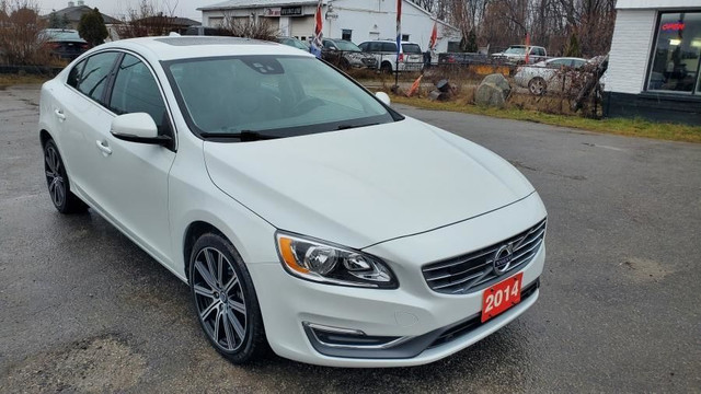  2014 Volvo S60 T5 in Cars & Trucks in Barrie