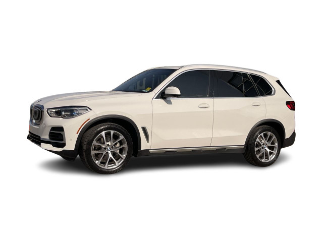 2022 BMW X5 in Cars & Trucks in Calgary - Image 4