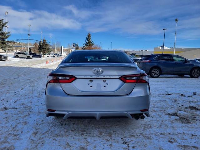 2022 Toyota Camry SE HEATED SEATS/STEERING, LEATHER,  FORWARD CO in Cars & Trucks in Calgary - Image 3