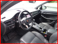 2020 PORSCHE MACAN AWD CARFAX VERIFIED, CLEAN TITLE 135,000KM HIGHWAY DRIVEN AUTOMATIC TRANSMISSION... (image 5)