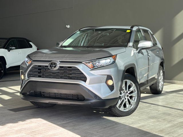 2021 Toyota RAV4 XLE | Leather | Auto Stop/Start in Cars & Trucks in Edmonton - Image 4