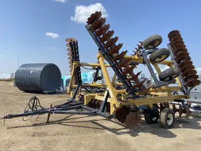 Kello-Bilt 225DOW - 38' Breaking Disc It has notched blades front and back. Blades measure about 24....