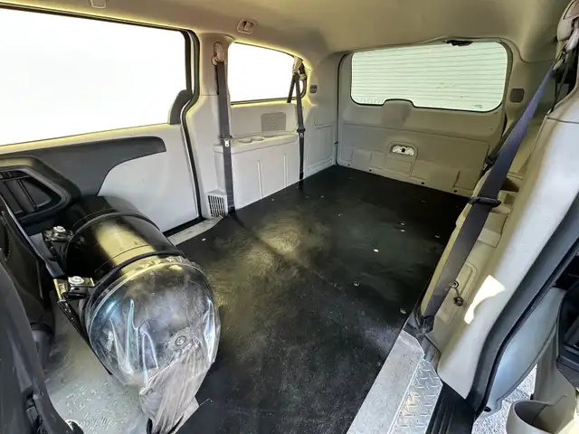 2016 Dodge Grand Caravan SE, Gas & Propane Cargo Van - Low Kms in Cars & Trucks in Calgary - Image 13