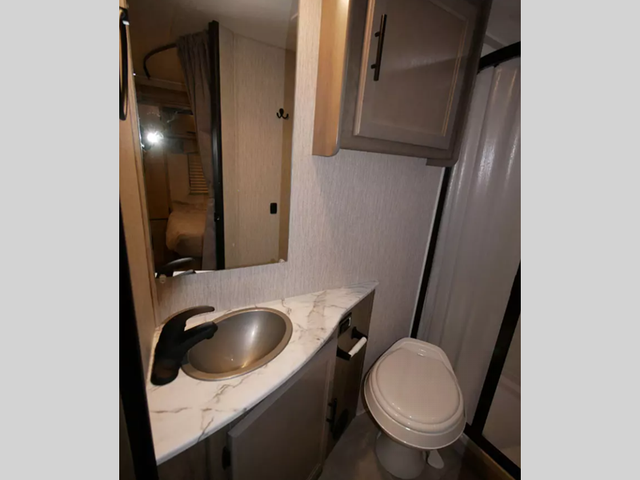 2023 Coachmen RV Freelander 23FS in RVs & Motorhomes in Kamloops - Image 8