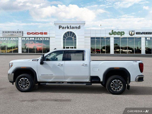 2023 GMC Sierra 3500HD SLE Crew 4x4 Diesel Nav Capable in Cars & Trucks in St. Albert - Image 2