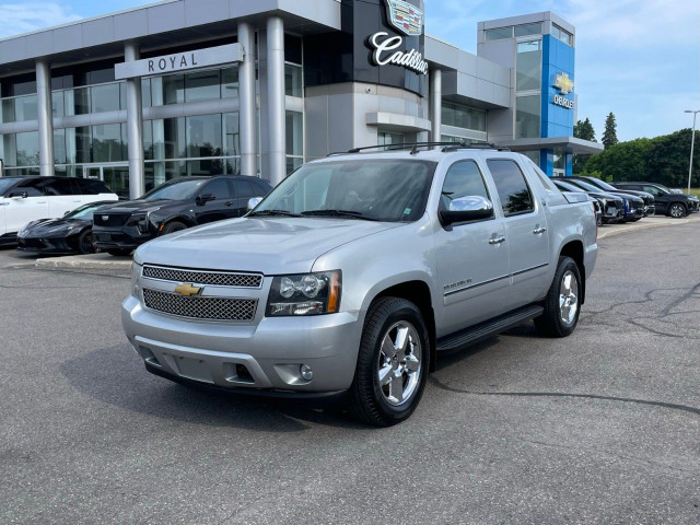 2013 Chevrolet Avalanche in Cars & Trucks in Oakville / Halton Region