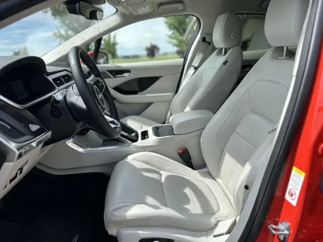 2019 Jaguar I-PACE First Edition in Cars & Trucks in Calgary - Image 8