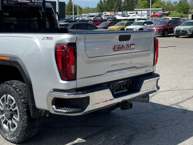 2023 GMC Sierra 2500HD in Cars & Trucks in Oakville / Halton Region - Image 4