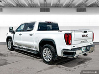 Command the road with this powerful 2021 GMC Sierra 1500 SLT Crew Cab. Boasting a robust Duramax 3.0... (image 2)
