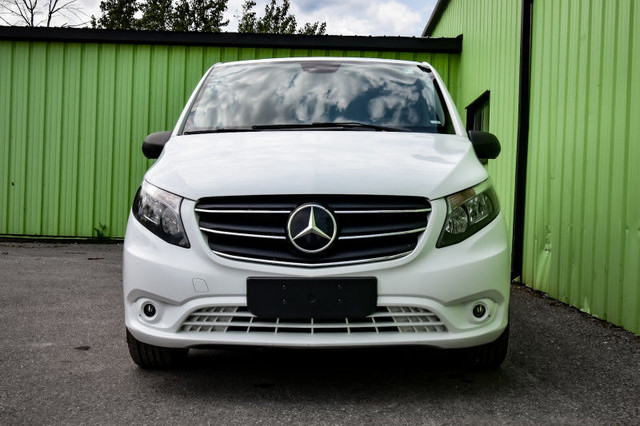 2022 Mercedes-Benz Metris Passenger Van 126 in Cars & Trucks in Cornwall - Image 4