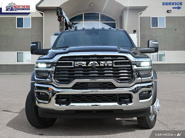 2025 RAM 5500 Chassis Tradesman/Big Horn RAM 5500 DIESEL BRUT... in Cars & Trucks in Edmonton - Image 2