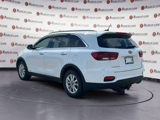 2020 Kia Sorento LX+ V6 / Heated seats / Back up cam in Cars & Trucks in Calgary - Image 4