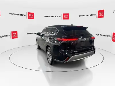2022 Toyota Highlander Limited PLATINUM | CERTIFIED | CARPLAY, View more