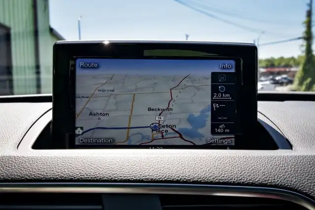 2018 Audi Q3 2.0 TFSI quattro Technik • SUNROOF • BOSE AUDIO • N dans Autos et camions dans Kingston - Image 23