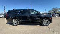 This GMC Yukon XL is equipped with: Perforated Leather Seating Surfaces, Remote Start, Heated front... (image 3)