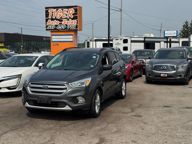 2017 Ford Escape SE, AUTO, ONLY 123KMS, 4 CYL, CERTIFIED in Cars & Trucks in London