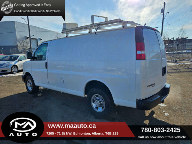 2016 Chevrolet Express Cargo Van RWD 2500 dans Autos et camions  à Ville d’Edmonton - Image 4