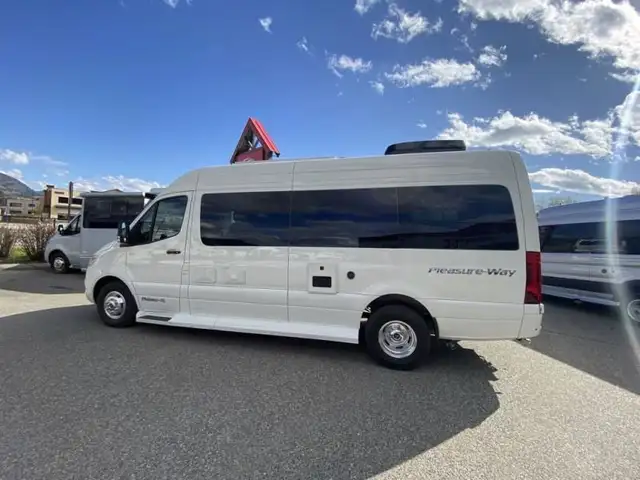 2025 Pleasure-Way Plateau FL in RVs & Motorhomes in Kelowna - Image 4