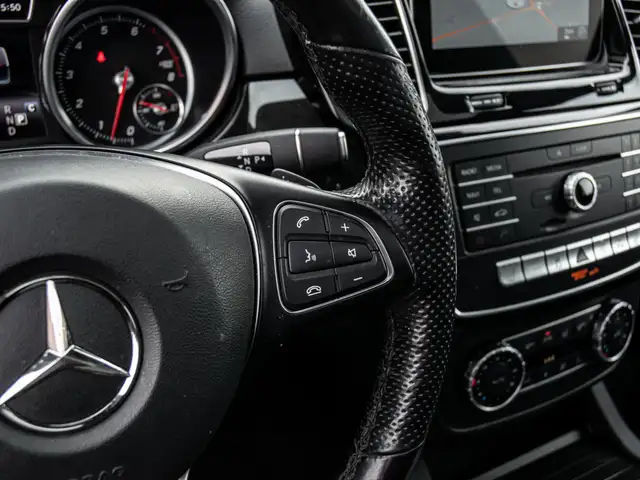 2018 Mercedes-Benz GLE-Class 400|AMG|NAV|PANOROOF|B.SPOT|HEATED  dans Autos et camions dans Ville de Toronto - Image 18