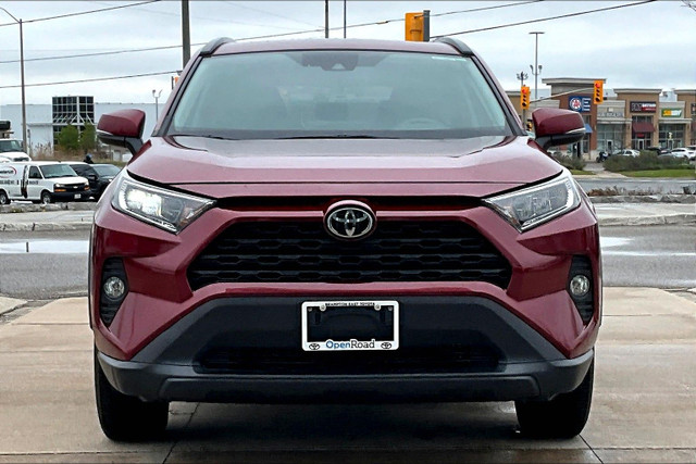 2019 Toyota RAV4 AWD XLE in Cars & Trucks in Mississauga / Peel Region - Image 2